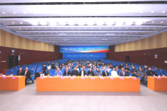 <b>也进一步激发了财产从体的立异活力取发</b>